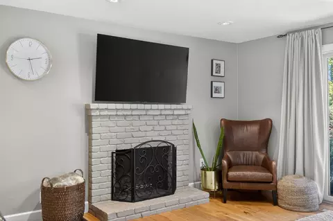 Living - 2026 Mission Ave, Carmichael, CA 95608 photo 3 of 4