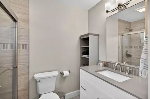 Bath - 2026 Mission Ave, Carmichael, CA 95608 photo 5 of 8