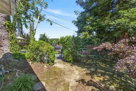 Exterior - 2026 Mission Ave, Carmichael, CA 95608 photo 4 of 12