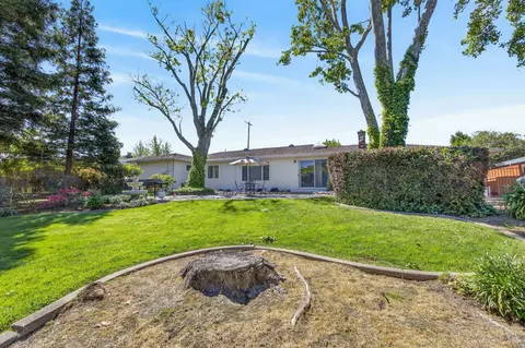 Exterior - 2026 Mission Ave, Carmichael, CA 95608 photo 10 of 12