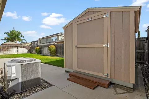 Exterior - 1770 Ettle, Manteca, CA 95337 photo 4 of 6