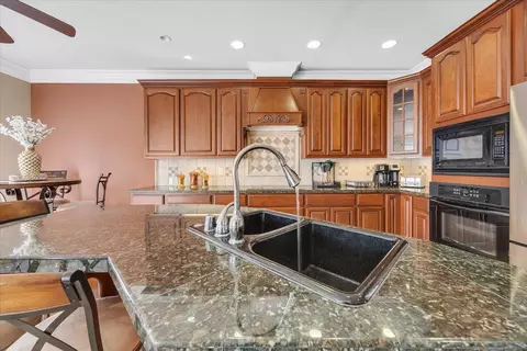 Kitchen - 294 Sunrise Rd #2, Copperopolis, CA 95228 photo 7 of 10
