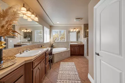 Bath - 294 Sunrise Rd #2, Copperopolis, CA 95228 photo 2 of 8