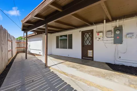 Exterior - 404 Mesa St, Wheatland, CA 95692 photo 3 of 13