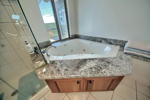 Bath - 19015 E Pine Dr, Pioneer, CA 95666 photo 3 of 14