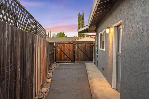 6919 Los Olivos Way, Carmichael, CA 95608 photo 37