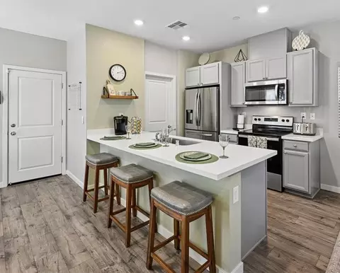 5409 Cumberland Dr, Roseville, CA 95747