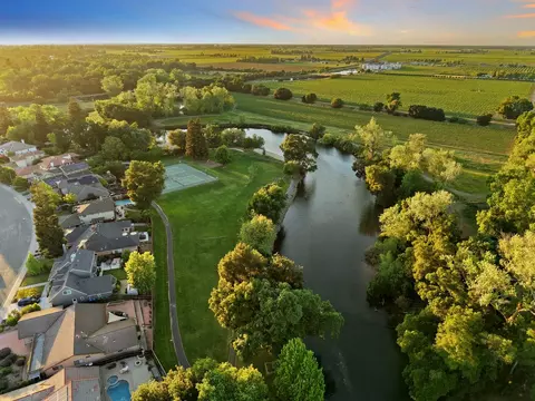 View/Area - 1041 Yuloni Dr, Lodi, CA 95240 photo 3 of 11