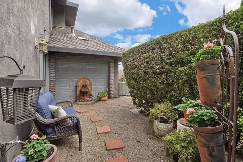 Exterior - 1041 Yuloni Dr, Lodi, CA 95240 photo 12 of 12