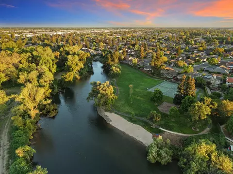 View/Area - 1041 Yuloni Dr, Lodi, CA 95240 photo 5 of 11