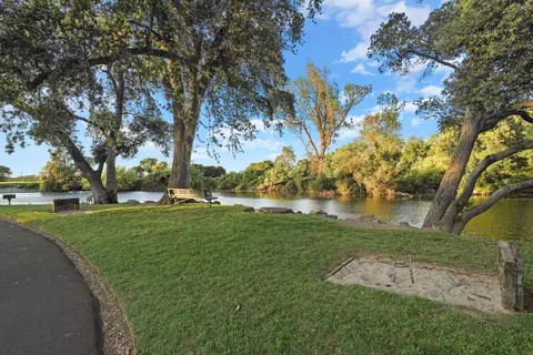 View/Area - 1041 Yuloni Dr, Lodi, CA 95240 photo 11 of 11