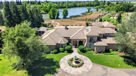 10638 Birch Ranch Dr, Sacramento, CA 95830