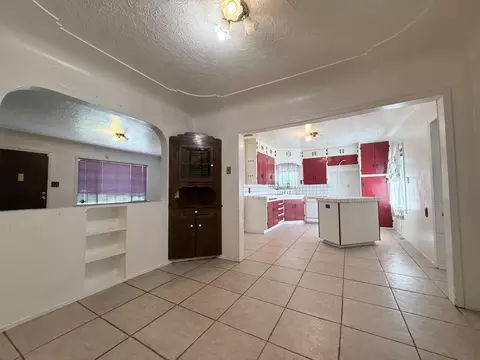 Other - 1104 Beverly Dr, Modesto, CA 95351 photo 3 of 5