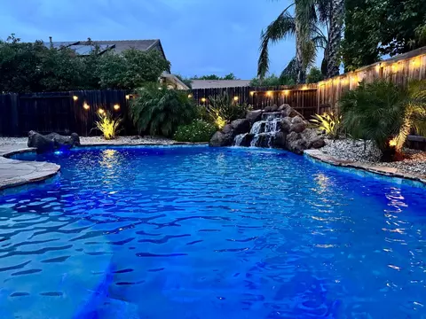 1198 Davmore Ln, Lincoln, CA 95648