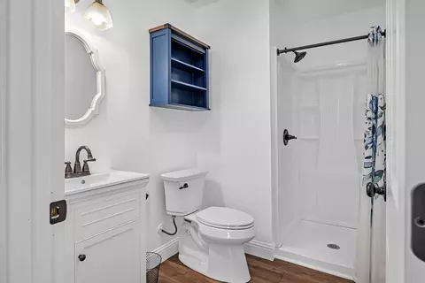 Bath - 2510 Rising Hill Rd, Placerville, CA 95667 photo 2 of 4