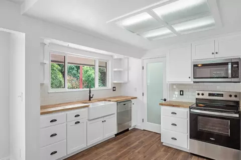 Kitchen - 2510 Rising Hill Rd, Placerville, CA 95667 photo 1 of 4