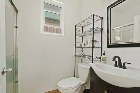 Bath - 5447 Benttree Way, Antioch, CA 94531 photo 5 of 6