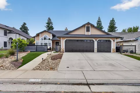 1231 Chablis Cir, Roseville, CA 95747