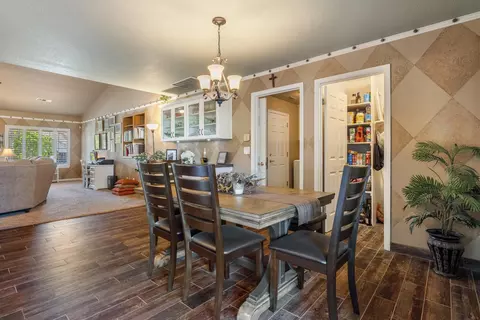 Dining - 1084 Eastburg Ct, Ripon, CA 95366 photo 2 of 2