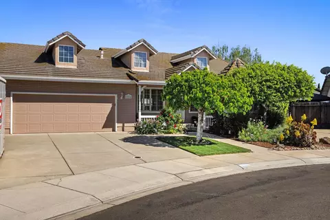 Exterior - 1084 Eastburg Ct, Ripon, CA 95366 photo 2 of 15