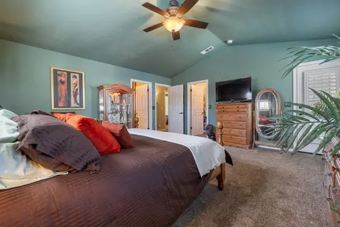 Bedroom - 1084 Eastburg Ct, Ripon, CA 95366 photo 4 of 4