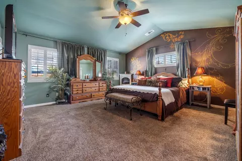 Bedroom - 1084 Eastburg Ct, Ripon, CA 95366 photo 3 of 4