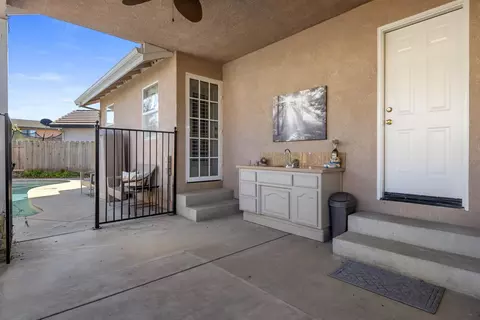 Other - 1084 Eastburg Ct, Ripon, CA 95366 photo 6 of 8
