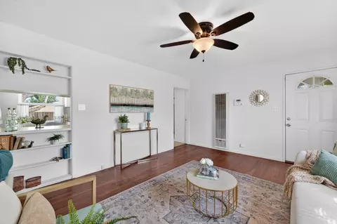 Living - 4349 Olivehurst Ave, Olivehurst, CA 95961 photo 3 of 3