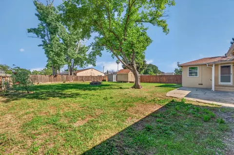 Exterior - 4349 Olivehurst Ave, Olivehurst, CA 95961 photo 7 of 15