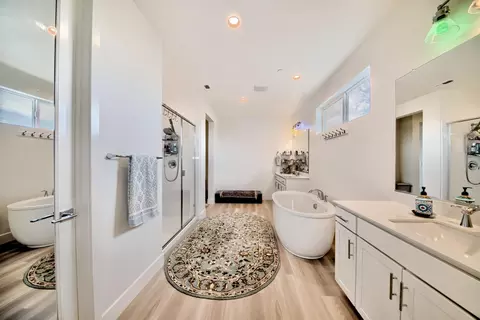Bath - 2931 Granger St, Tracy, CA 95377 photo 5 of 7