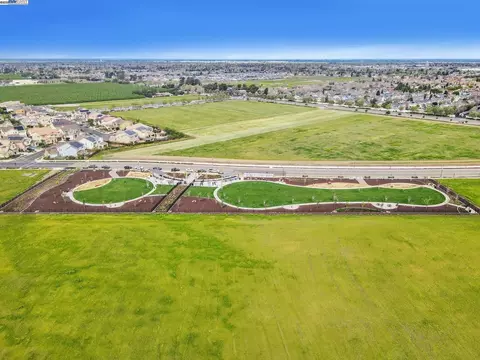 View/Area - 2931 Granger St, Tracy, CA 95377 photo 4 of 9