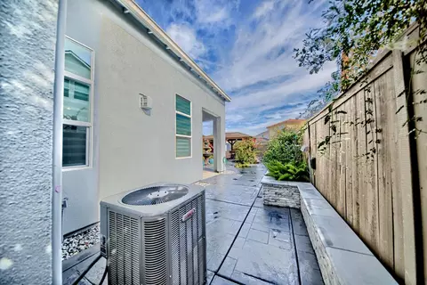 Exterior - 2931 Granger St, Tracy, CA 95377 photo 7 of 19