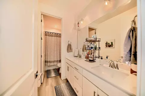 Bath - 2931 Granger St, Tracy, CA 95377 photo 3 of 7