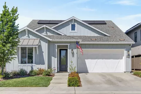 Exterior - 5130 E St, Sacramento, CA 95819 photo 11 of 11
