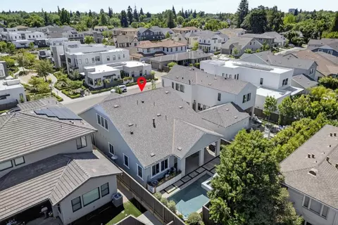 View/Area - 5130 E St, Sacramento, CA 95819 photo 3 of 8