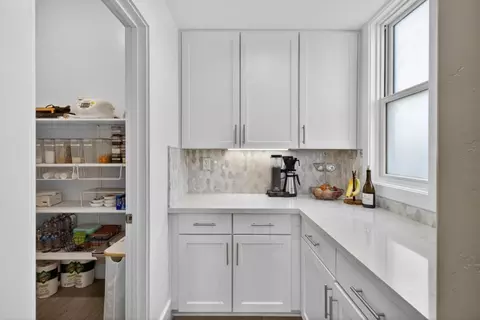 Kitchen - 5130 E St, Sacramento, CA 95819 photo 3 of 3