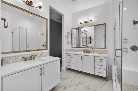 Bath - 5130 E St, Sacramento, CA 95819 photo 5 of 6