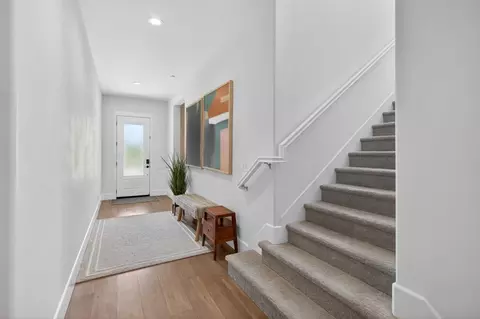 Entry Way - 5130 E St, Sacramento, CA 95819 photo 2 of 2