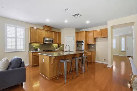 Kitchen - 1643 Badger Way, Tracy, CA 95304 photo 2 of 3
