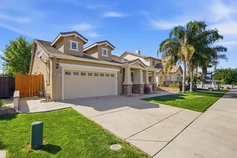 Exterior - 1643 Badger Way, Tracy, CA 95304 photo 2 of 5