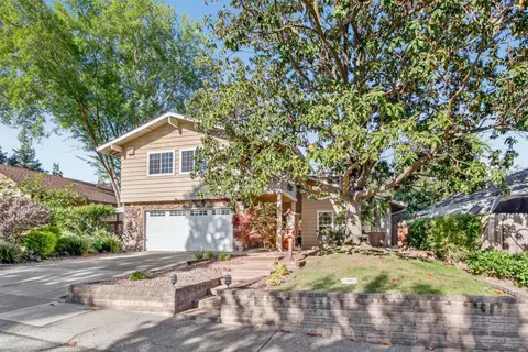 Exterior - 3405 Riverdale Way, Carmichael, CA 95608 photo 16 of 17