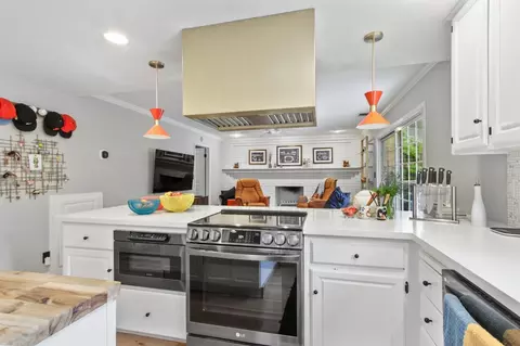 Kitchen - 3405 Riverdale Way, Carmichael, CA 95608 photo 6 of 6