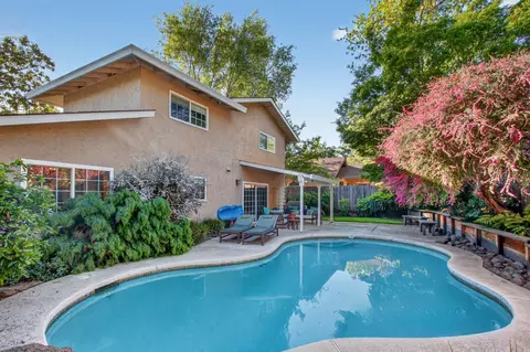 Exterior - 3405 Riverdale Way, Carmichael, CA 95608 photo 8 of 17