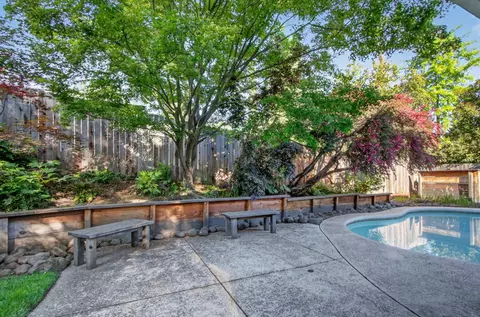 Exterior - 3405 Riverdale Way, Carmichael, CA 95608 photo 5 of 17