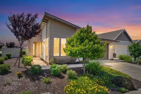 601 Voyager Ct, Roseville, CA 95747