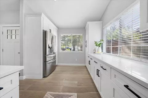 Entry Way - 6100 Helens Ct, Loomis, CA 95650 photo 3 of 5