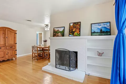 Living - 3021 Stanton Cir, Carmichael, CA 95608 photo 2 of 4