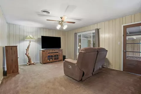 Living - 3021 Stanton Cir, Carmichael, CA 95608 photo 3 of 4