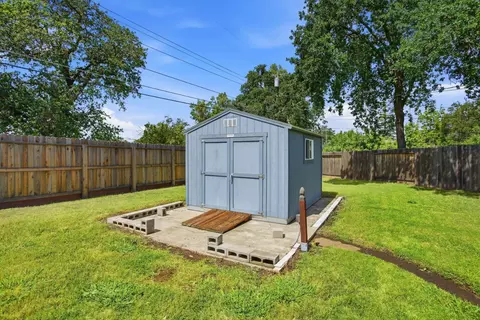 Exterior - 3021 Stanton Cir, Carmichael, CA 95608 photo 10 of 14