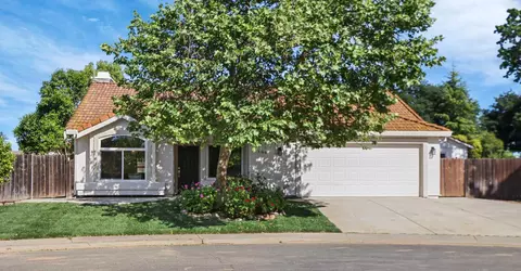 109 Silver Spruce Ct, Galt, CA 95632